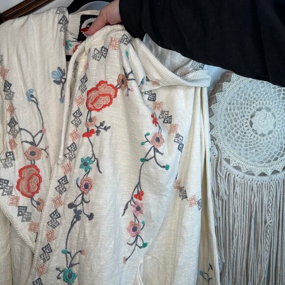 BIYA Johnny Was Hooded Floral Embroidered Cotton Knit Cardigan - Picture 3 of 7
